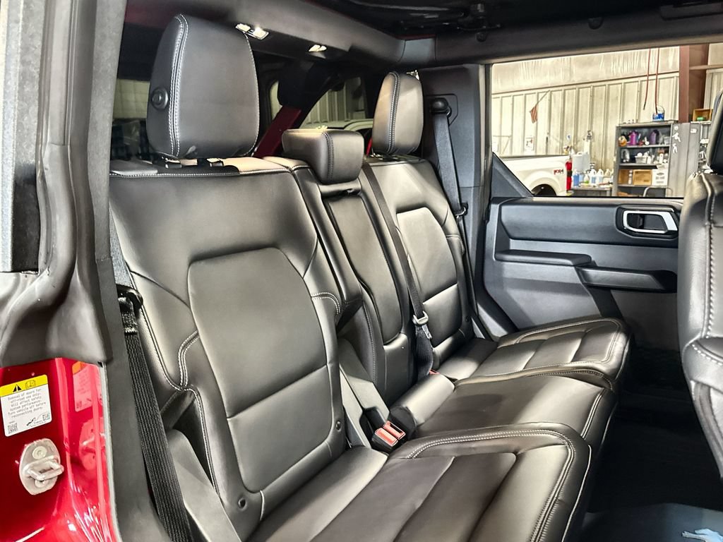 Certified 2026 Ford Bronco Outer Banks w/ Sasquatch Package AWD/4WD image 30