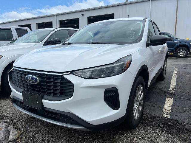 Certified 2024 Ford Escape Active AWD/4WD image 2