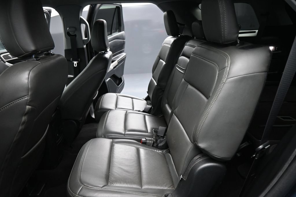 Certified 2023 Ford Explorer XLT RWD image 19