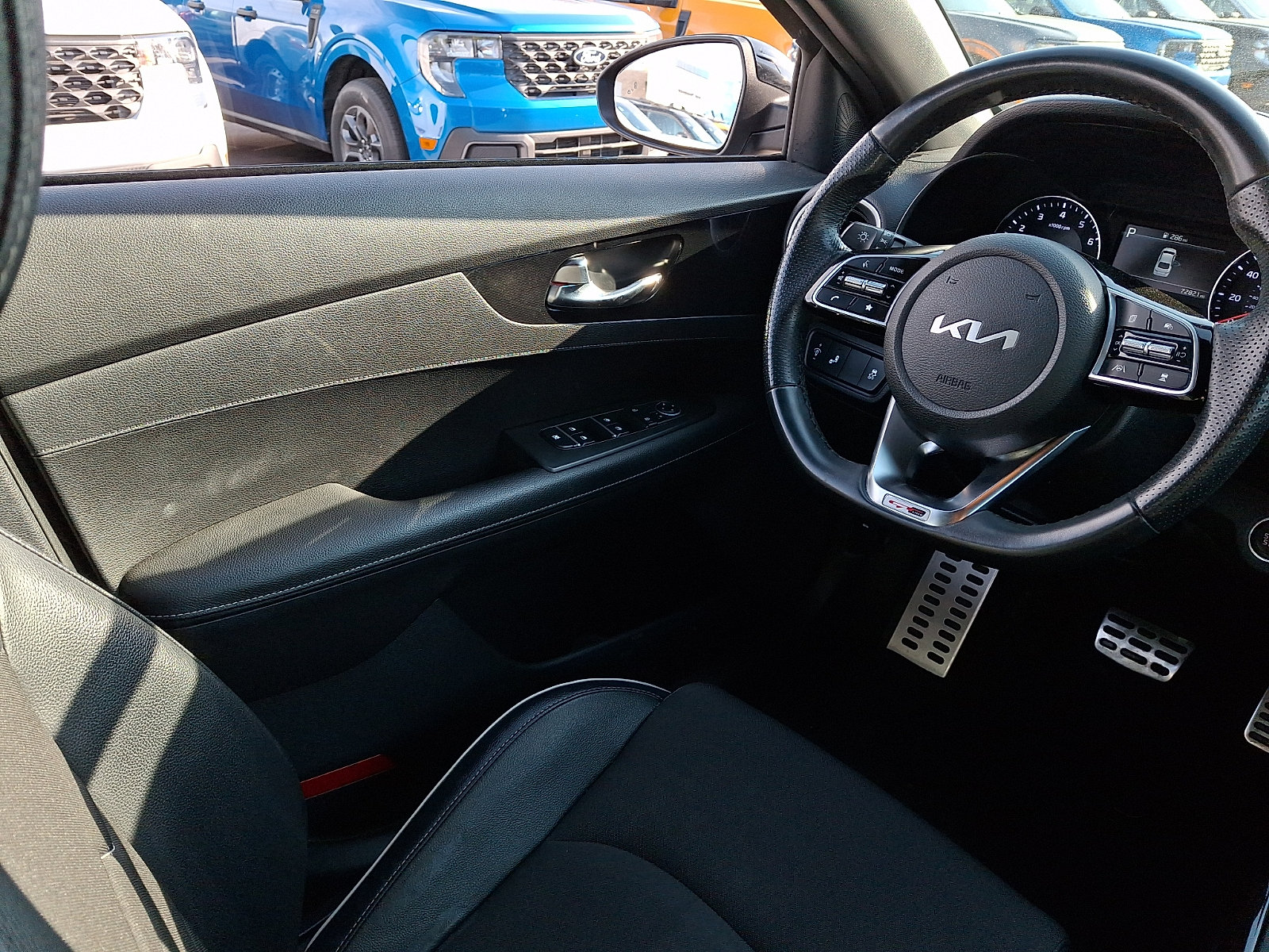 Used 2022 Kia Forte GT-Line w/ GT-Line Technology Package FWD image 14