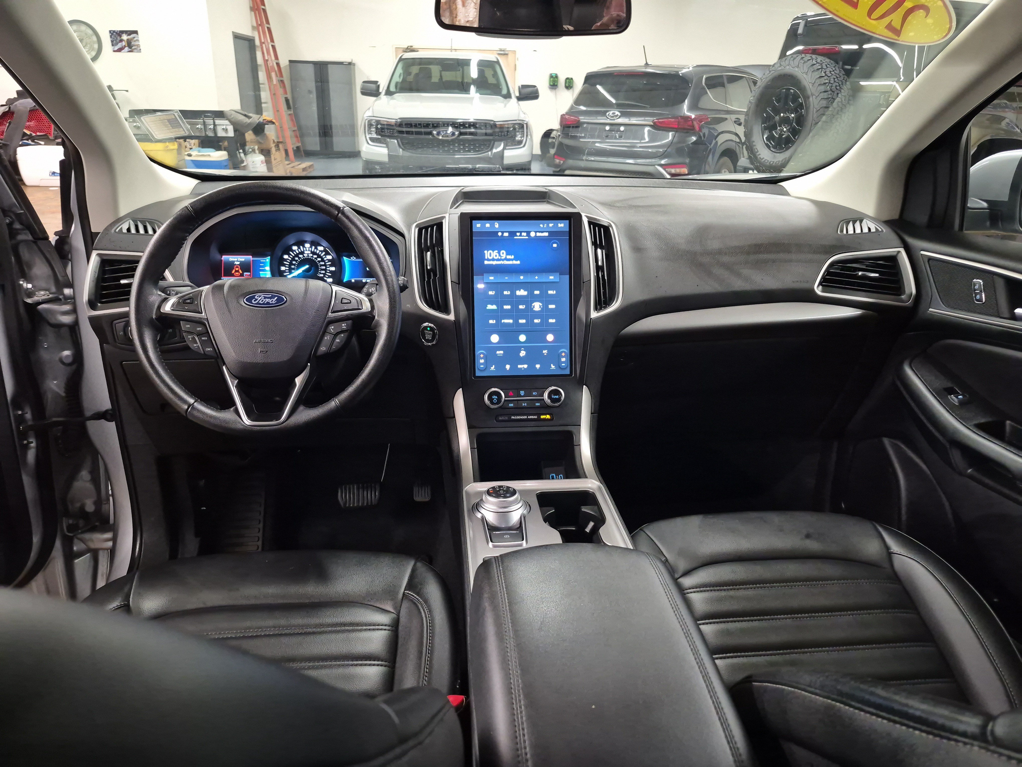 Certified 2024 Ford Edge SEL AWD/4WD image 19