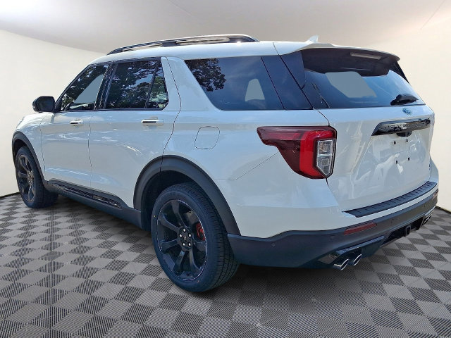 Certified 2022 Ford Explorer ST w/ Equipment Group 401A AWD/4WD image 4