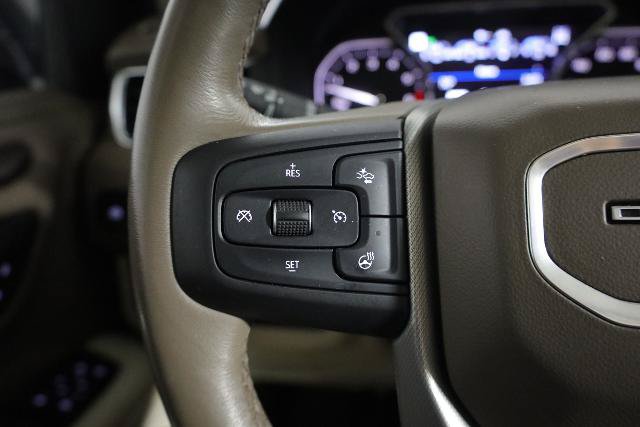 Used 2021 GMC Yukon XL Denali w/ Denali Premium Package AWD/4WD image 16
