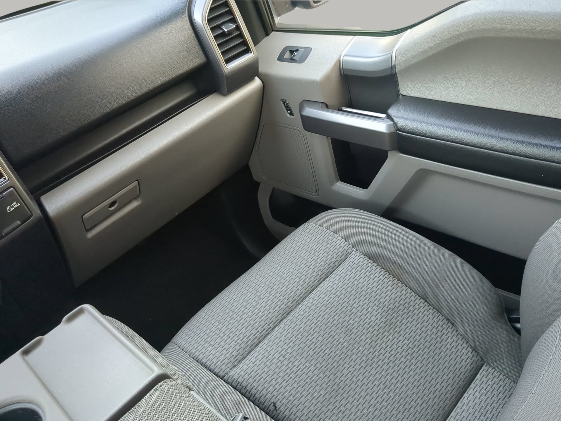 Certified 2019 Ford F150 XLT w/ Equipment Group 302A Luxury AWD/4WD image 53