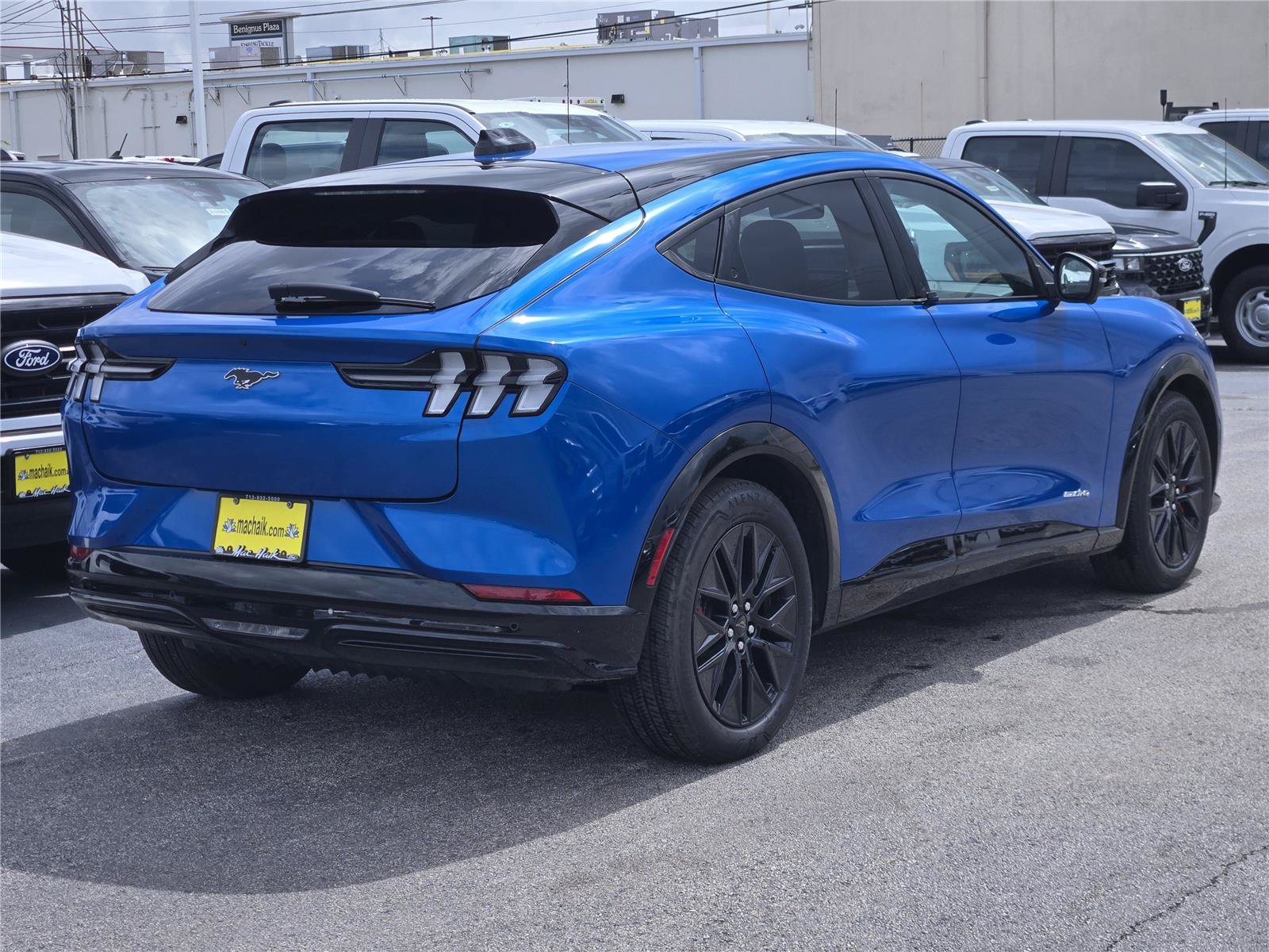 Certified 2025 Ford Mustang Mach-E Premium w/ Sport Appearance Package AWD/4WD image 8
