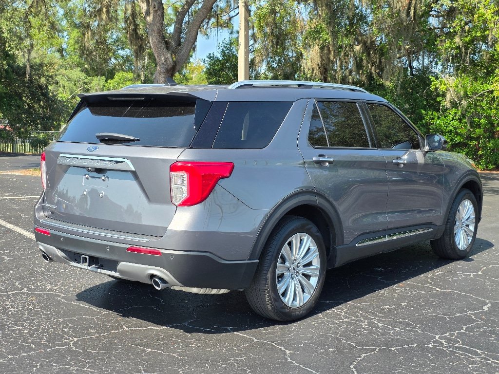 Certified 2022 Ford Explorer Limited w/ Equipment Group 301A RWD image 7