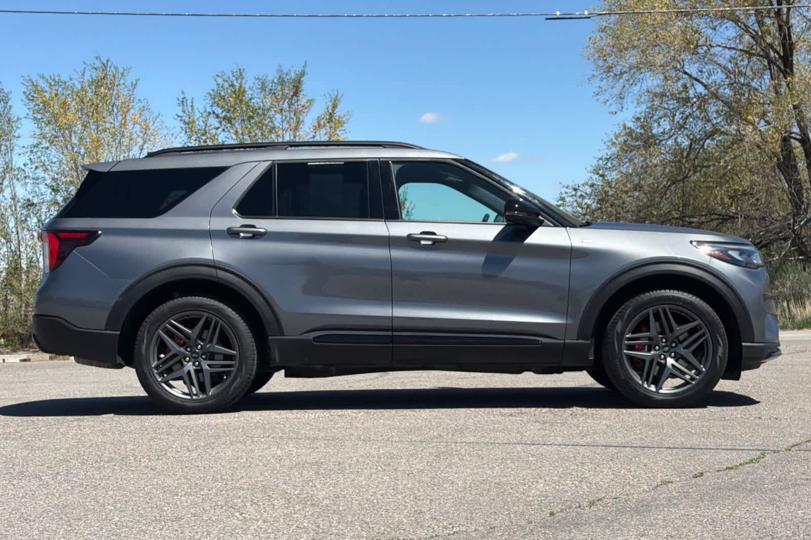 Certified 2025 Ford Explorer ST-Line w/ ST-Line Street Pack AWD/4WD image 8