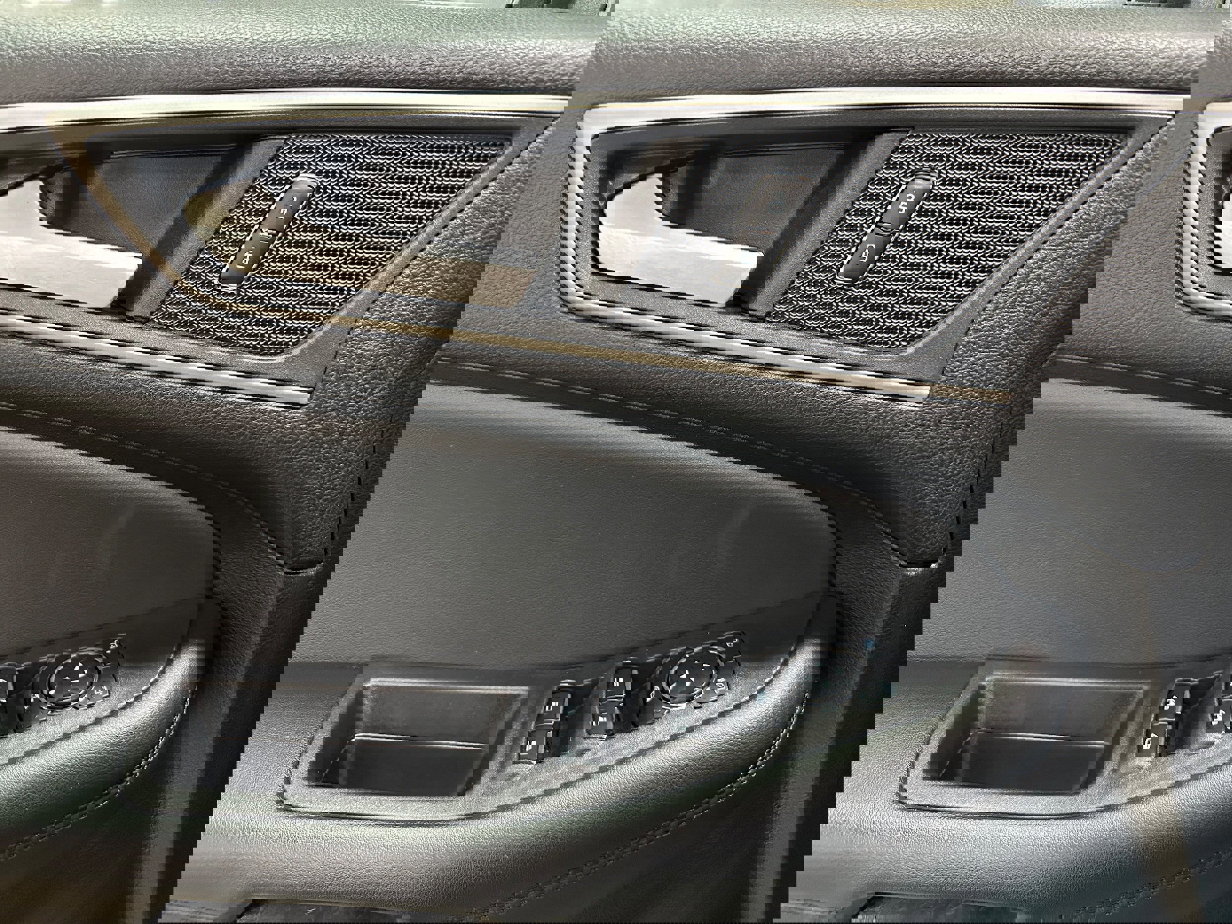 Certified 2024 Ford Edge SEL image 14