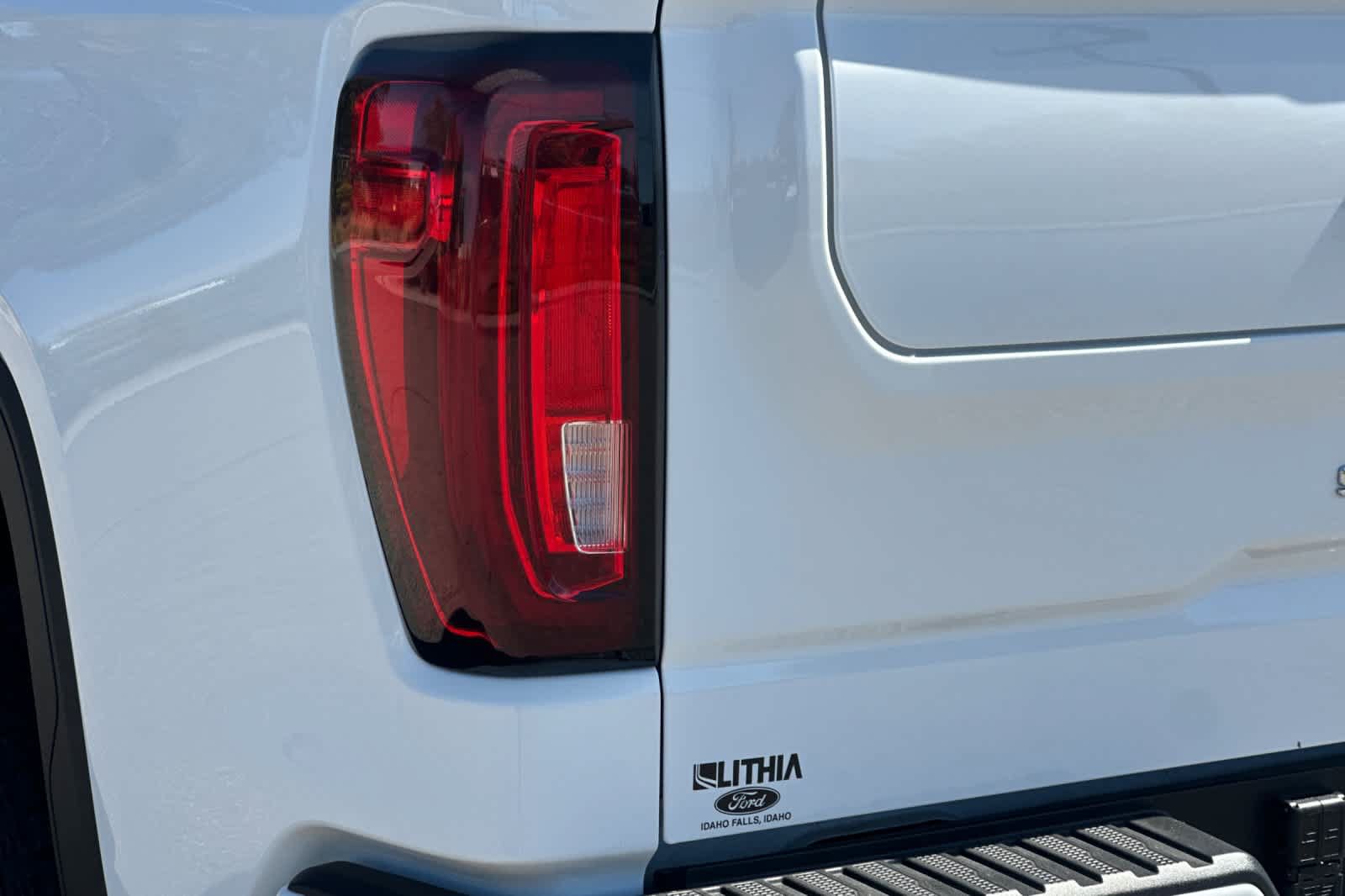 Used 2026 GMC Sierra 1500 AT4 w/ AT4 Premium Package AWD/4WD image 27