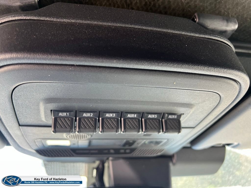 Certified 2025 Ford Bronco Badlands w/ Sasquatch Package AWD/4WD image 27