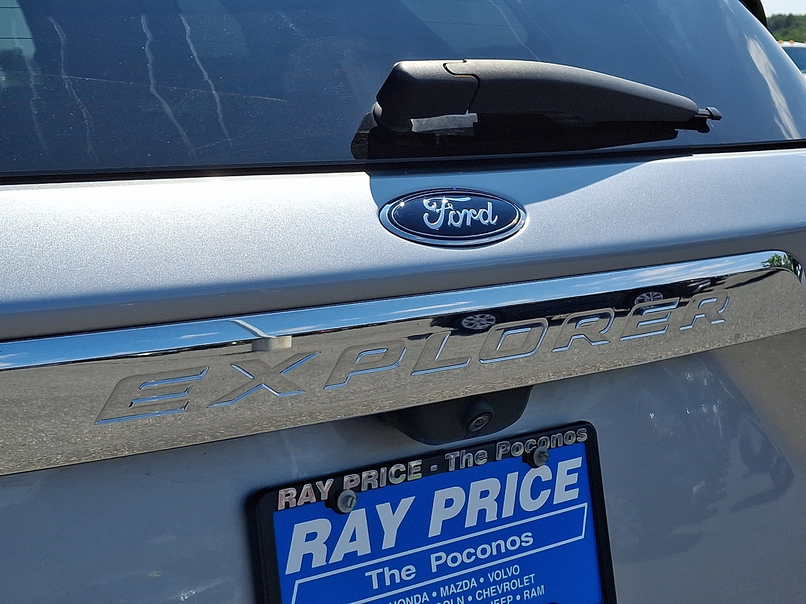 Certified 2024 Ford Explorer XLT AWD/4WD image 32