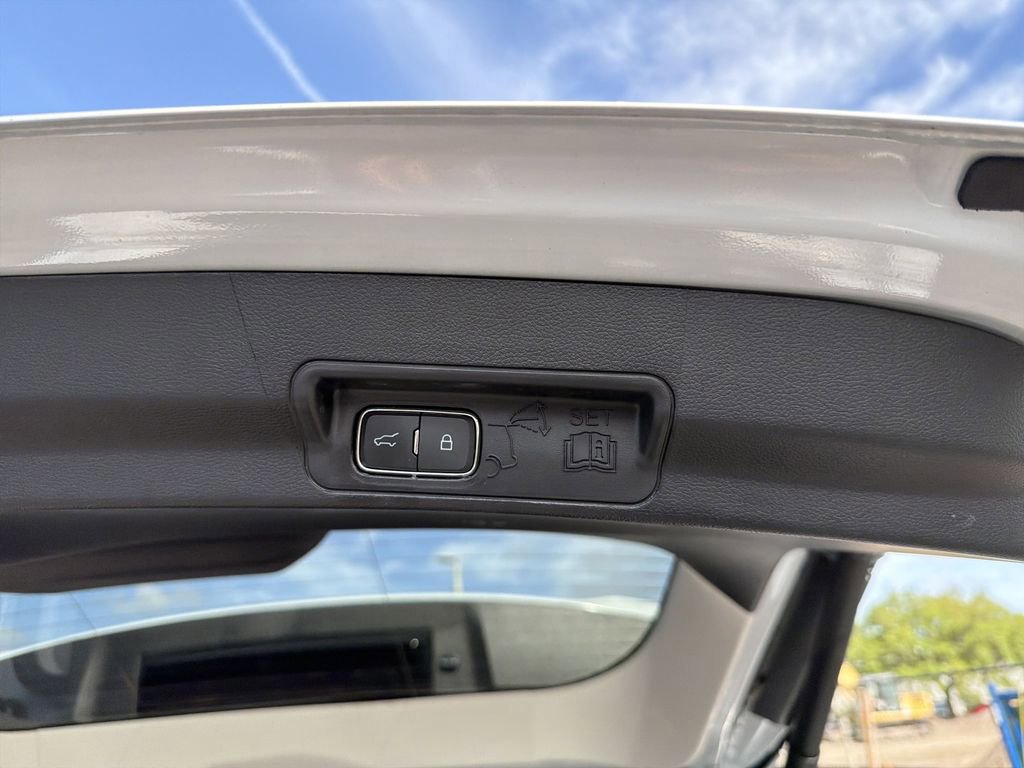 Certified 2025 Ford Explorer Active w/ Active Comfort Package image 11