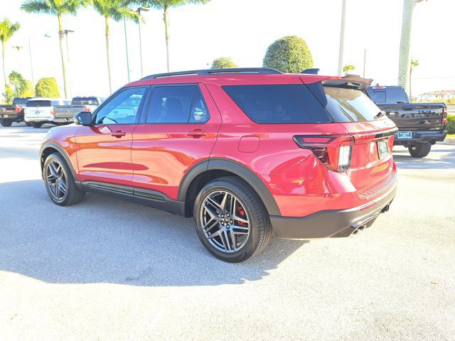 Certified 2025 Ford Explorer ST image 2