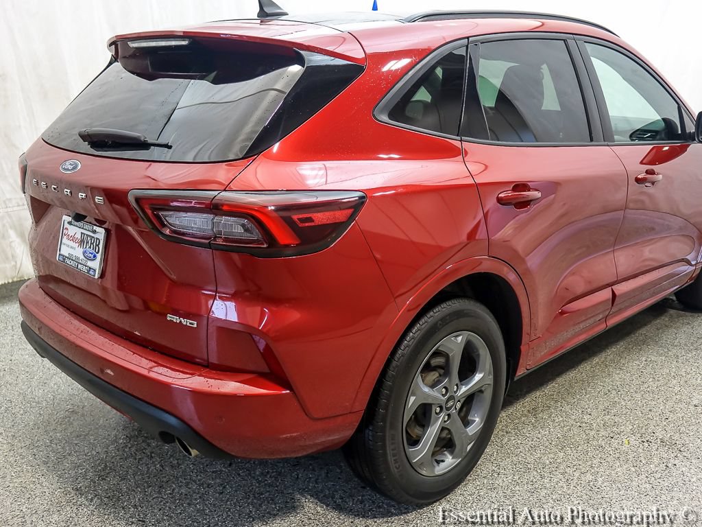 Certified 2024 Ford Escape ST-Line w/ Tech Pack #1 AWD/4WD image 7