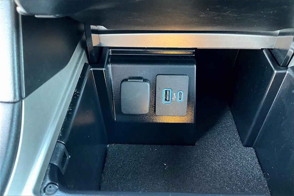 Certified 2023 Ford Explorer XLT image 33