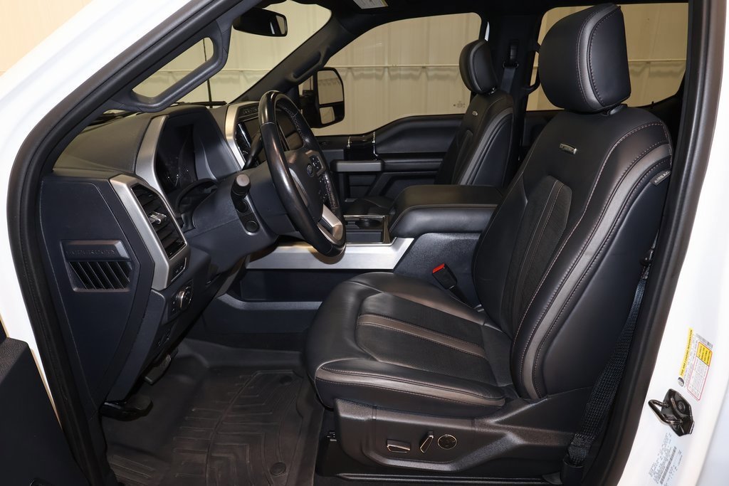Certified 2022 Ford F250 Platinum w/ FX4 Off-Road Package image 17