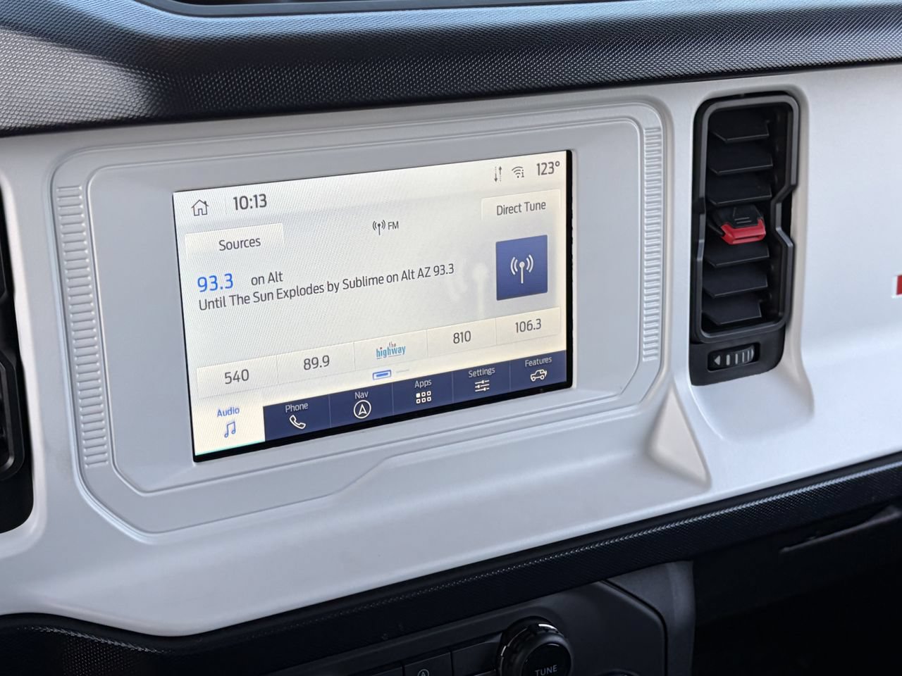 Certified 2023 Ford Bronco Heritage Edition AWD/4WD image 23