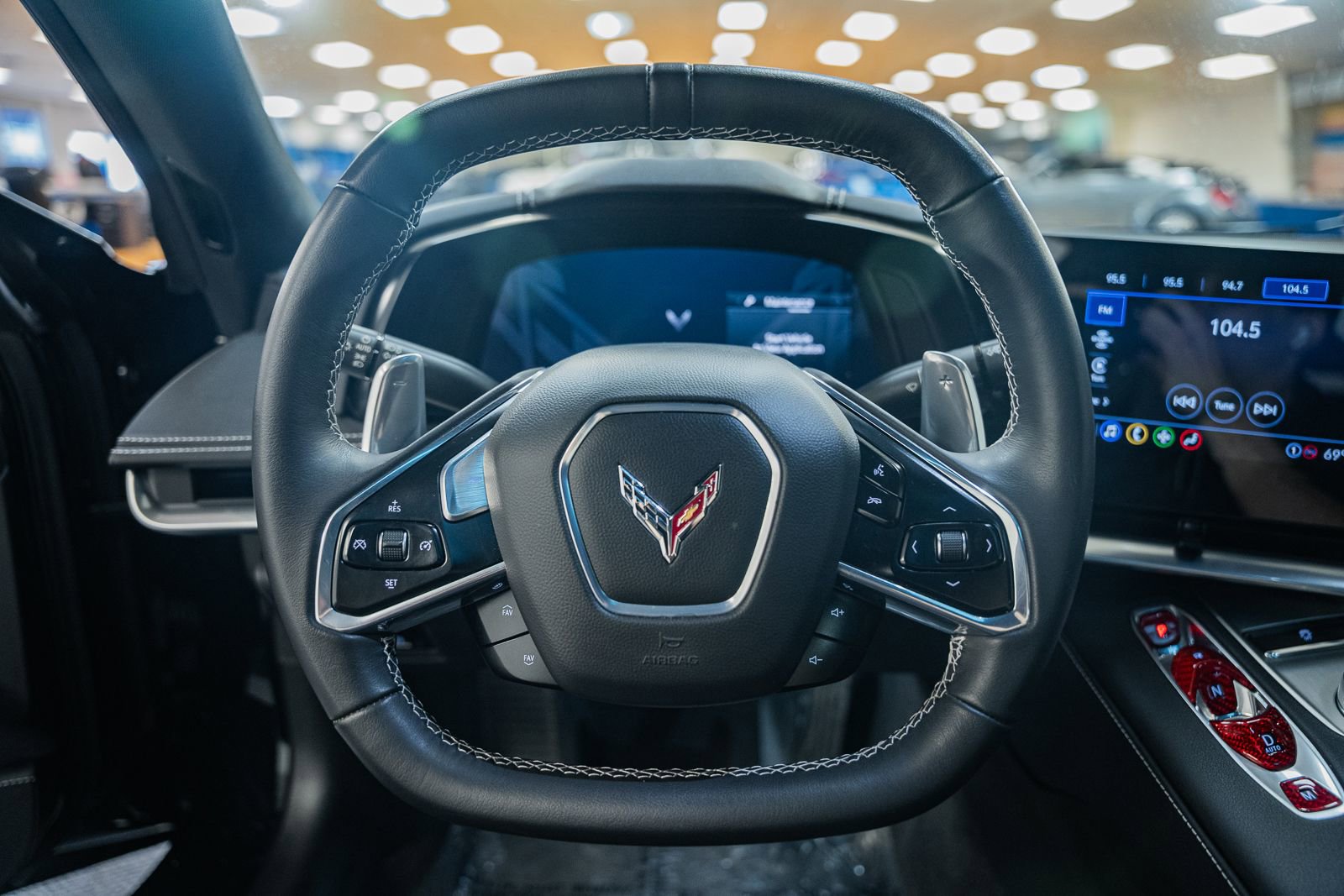 Used 2022 Chevrolet Corvette Stingray Coupe w/ 1LT image 32