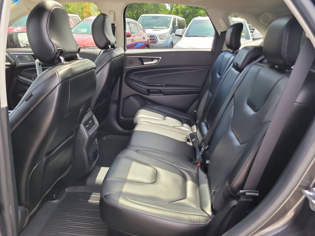 Certified 2019 Ford Edge Titanium w/ Equipment Group 301A FWD image 12