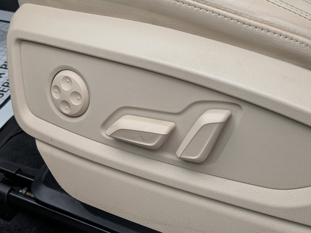 Used 2021 Audi Q5 Premium image 23