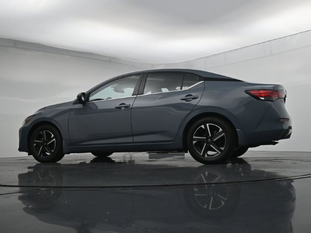Used 2025 Nissan Sentra SV FWD image 38