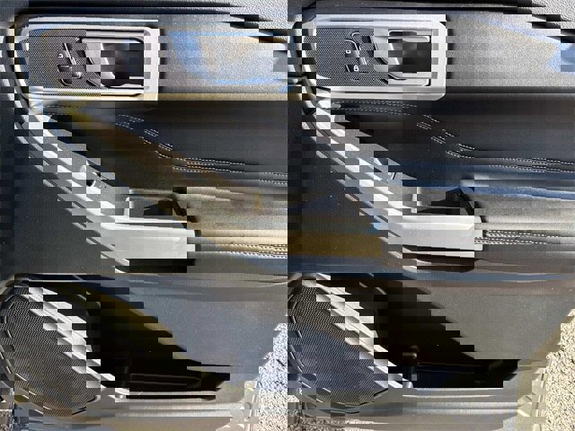 Certified 2023 Ford Explorer XLT image 25