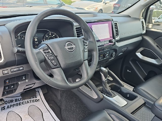 Used 2022 Nissan Frontier SV w/ SV Premium Package AWD/4WD image 17