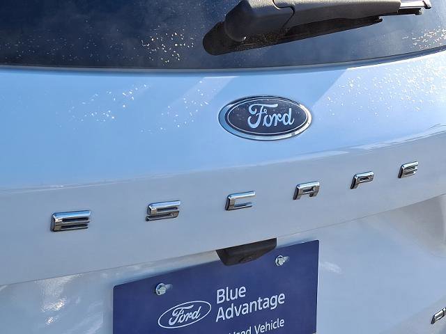 Certified 2022 Ford Escape SE image 28
