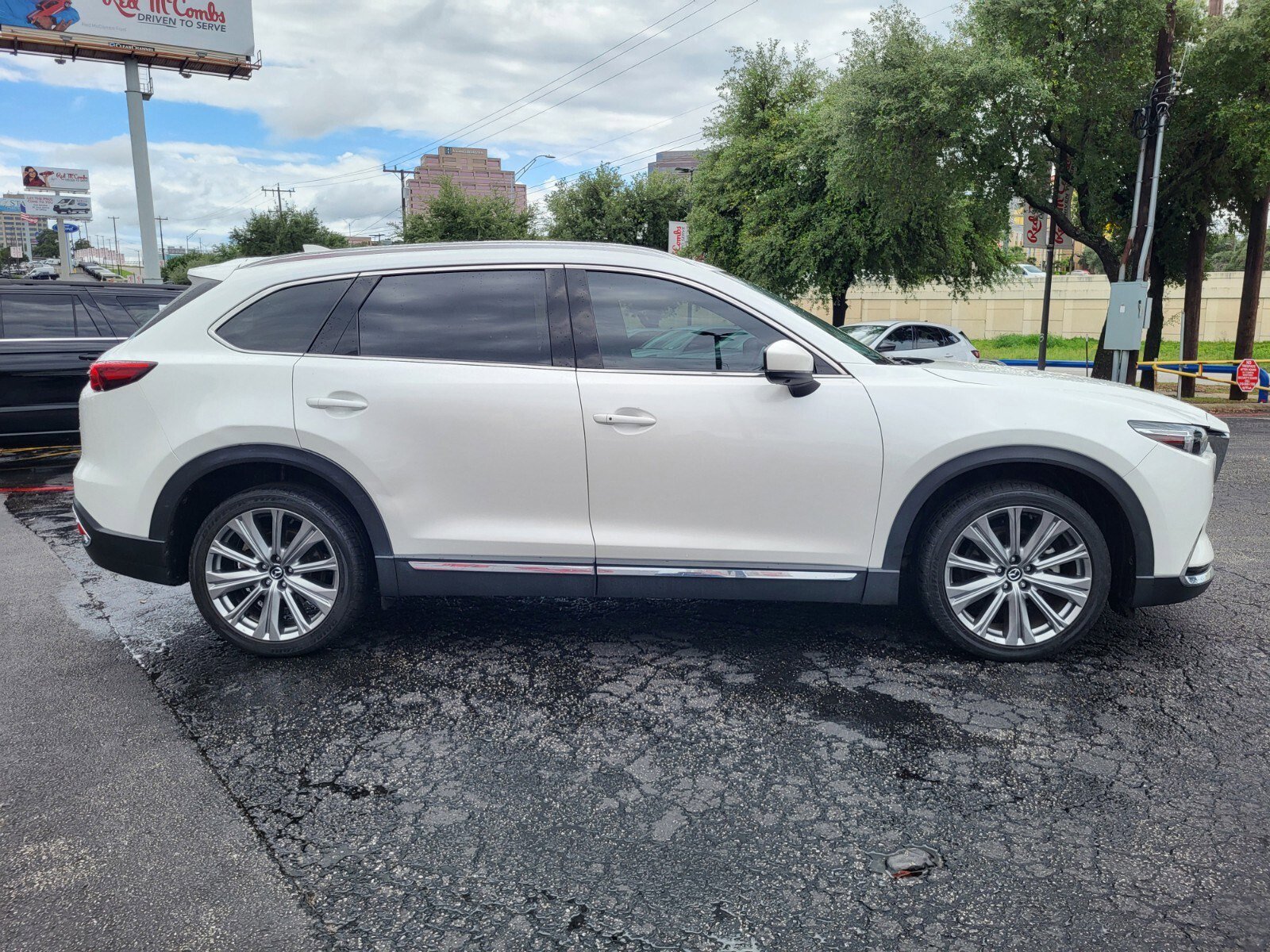Used 2021 MAZDA CX-9 Signature AWD/4WD image 2