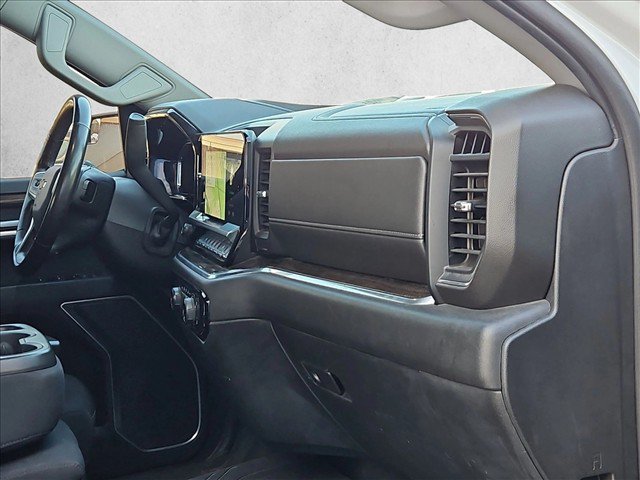 Used 2022 Chevrolet Silverado 1500 LT w/ Protection Package RWD image 18