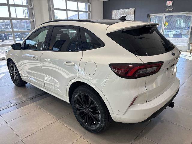 Certified 2023 Ford Escape ST-Line Elite w/ Premium Technology Package image 3