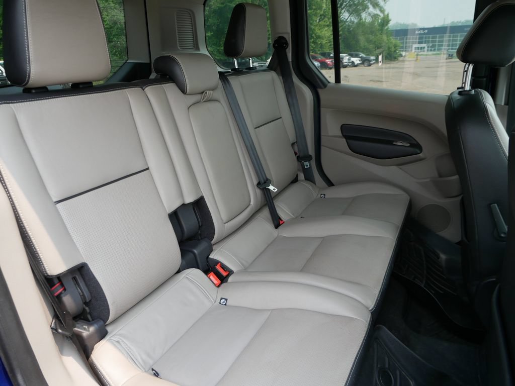 Certified 2017 Ford Transit Connect Titanium FWD image 11