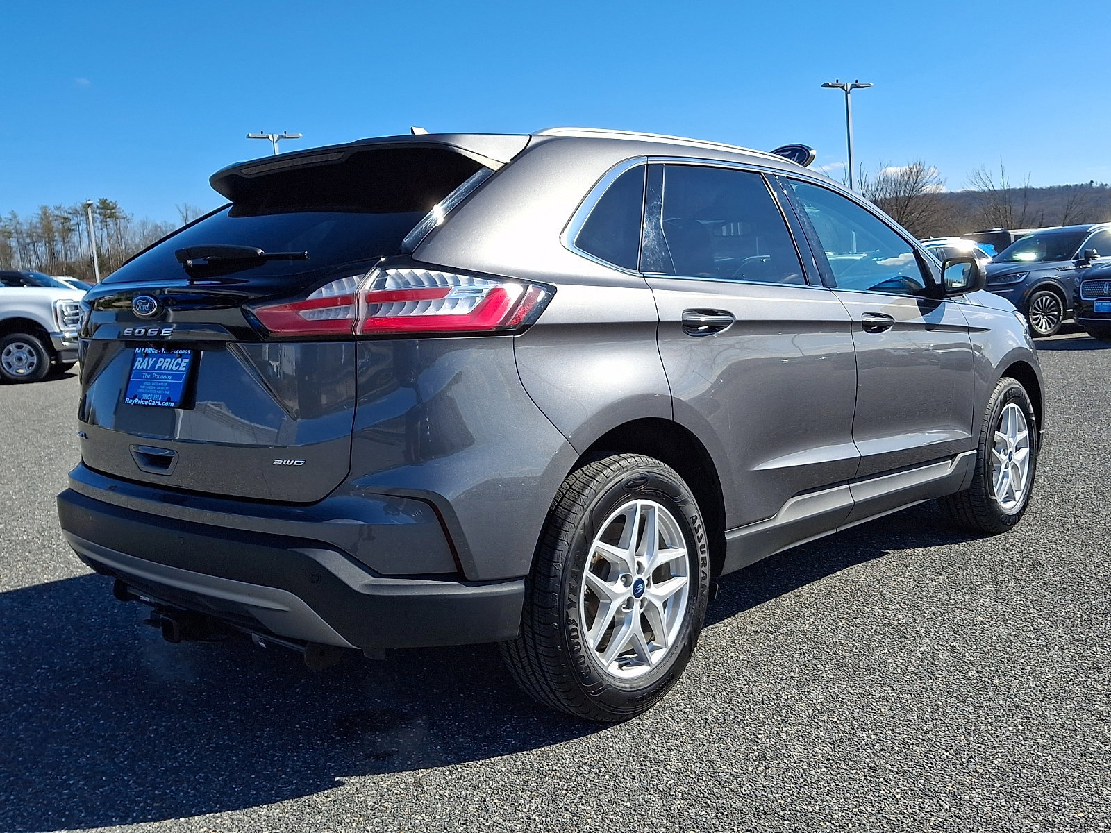 Certified 2022 Ford Edge SEL w/ Convenience Package image 4