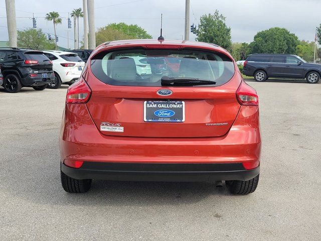 Certified 2018 Ford Focus Titanium image 3