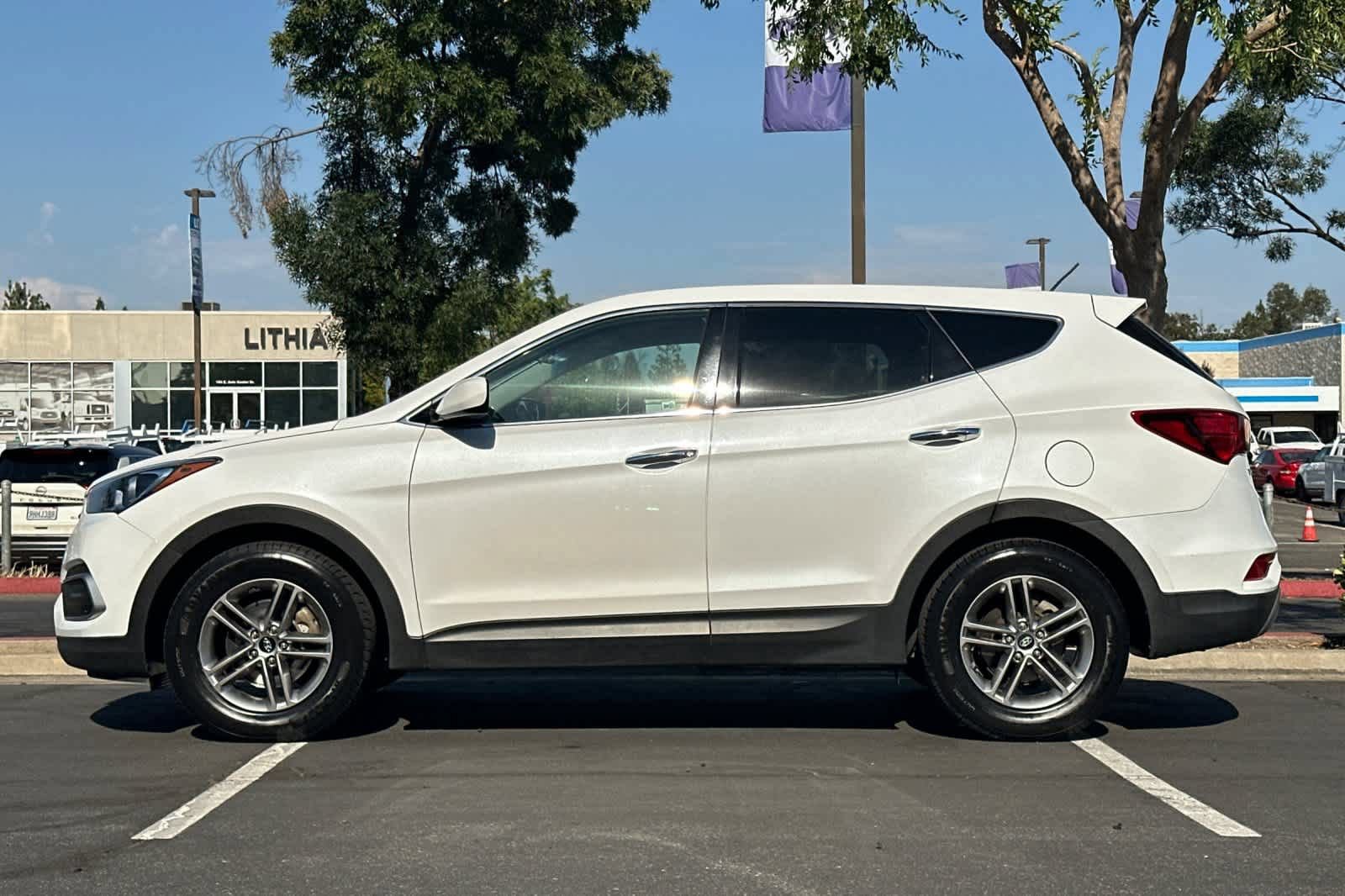 Used 2018 Hyundai Santa Fe Sport FWD image 5