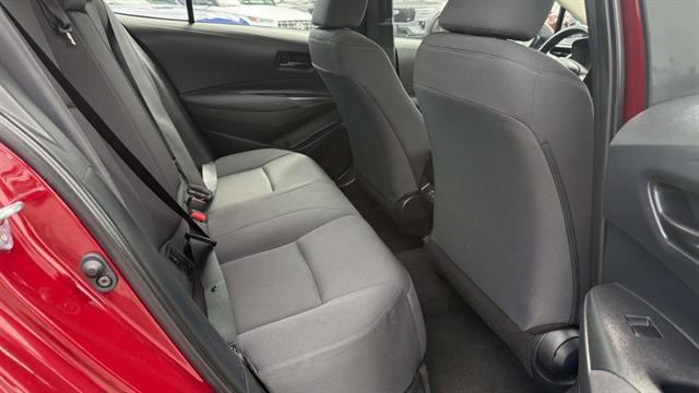 Used 2025 Toyota Corolla LE FWD image 27