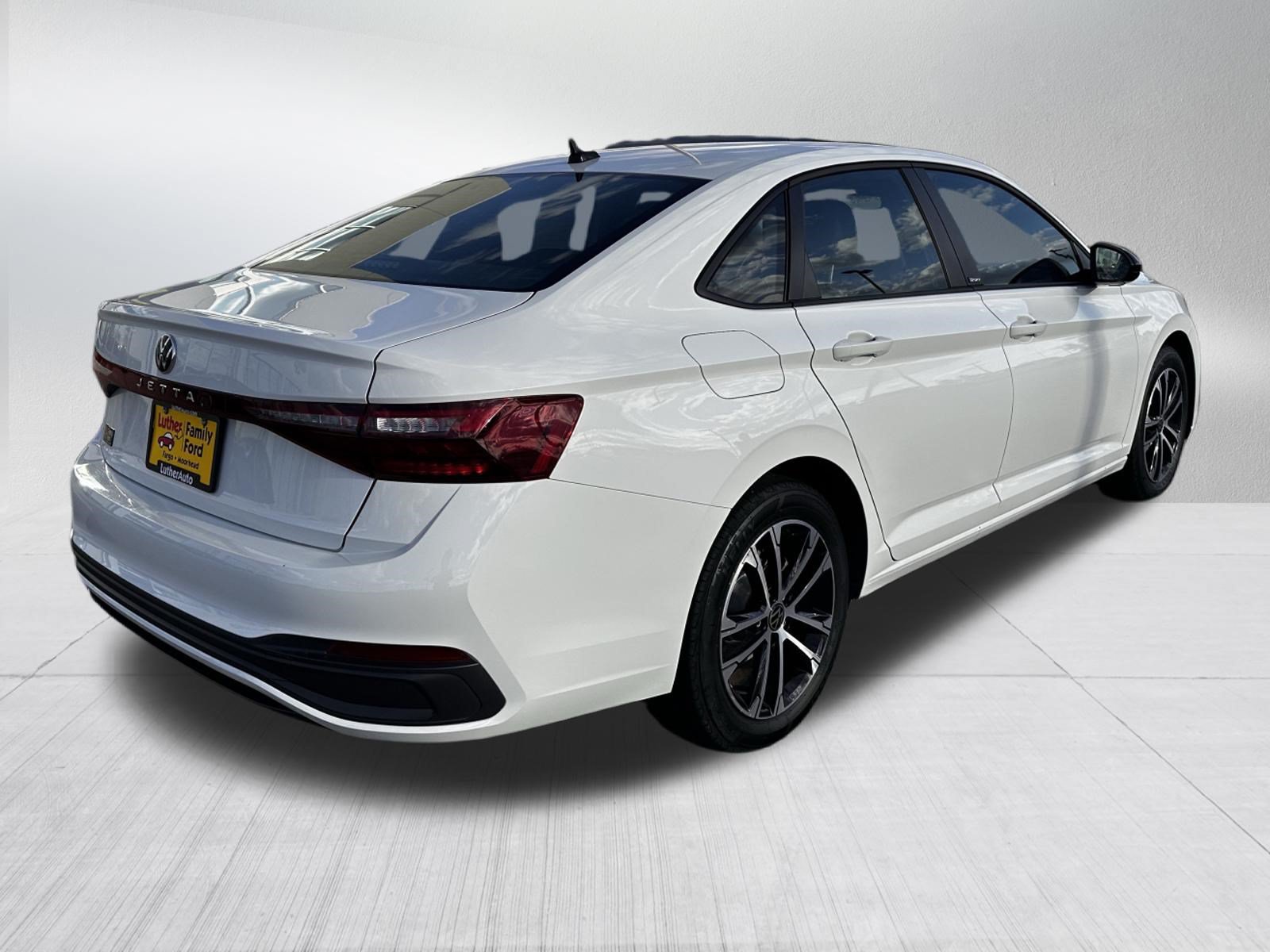 Used 2025 Volkswagen Jetta Sport FWD image 7
