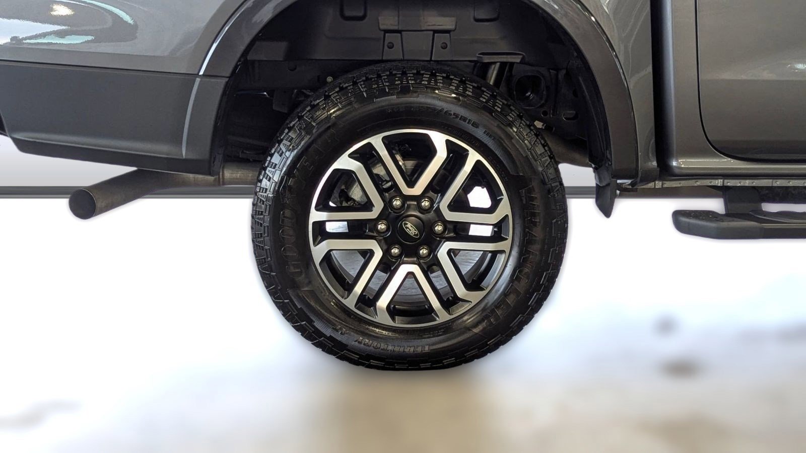 Certified 2024 Ford Ranger Lariat w/ Trailer Tow Package image 12