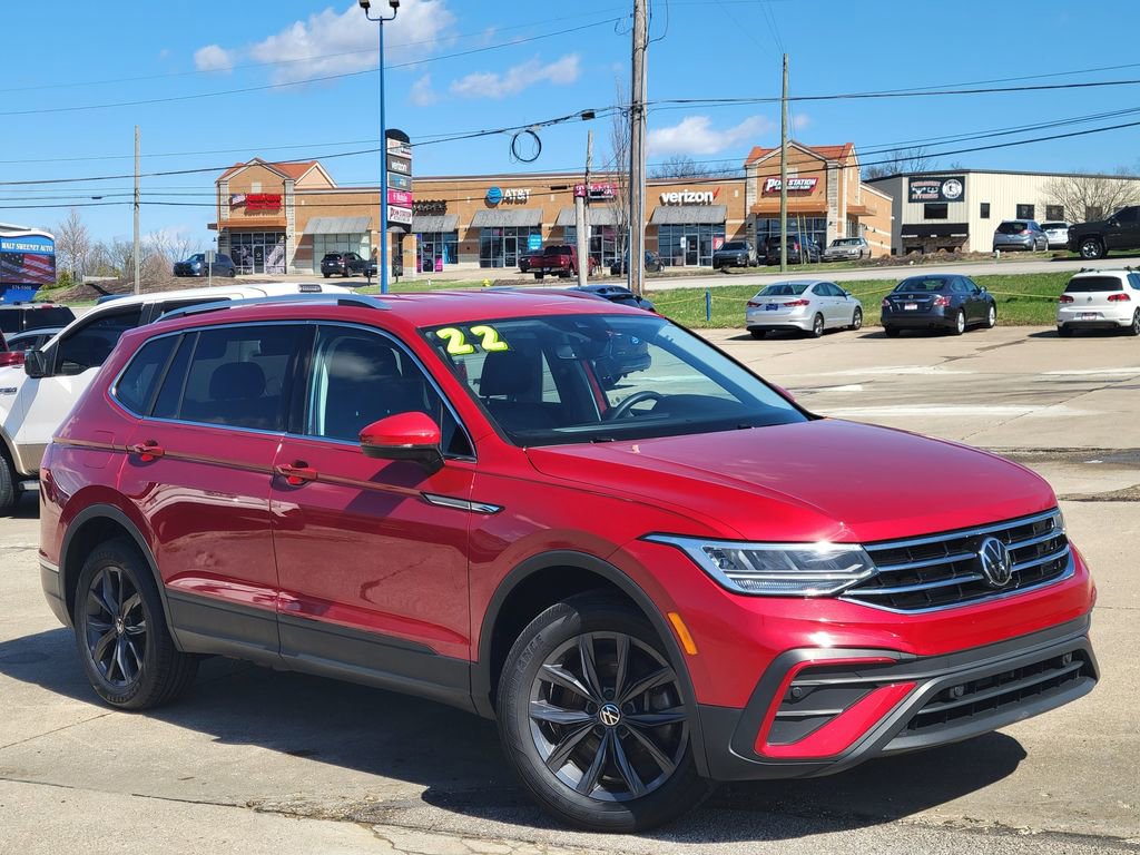 Used 2022 Volkswagen Tiguan SE image 30