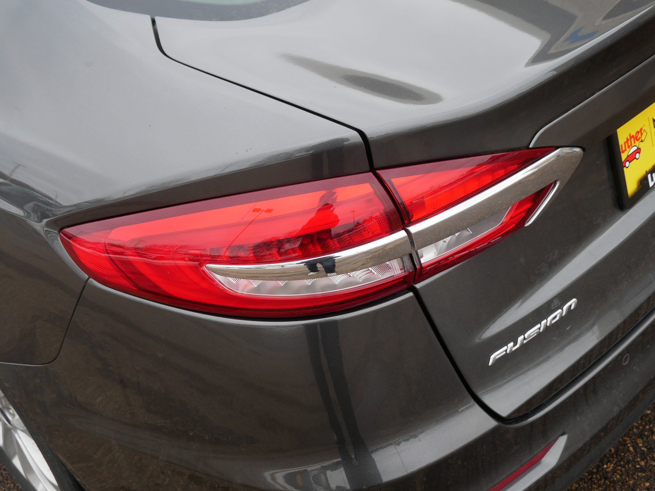 Certified 2020 Ford Fusion SE image 18