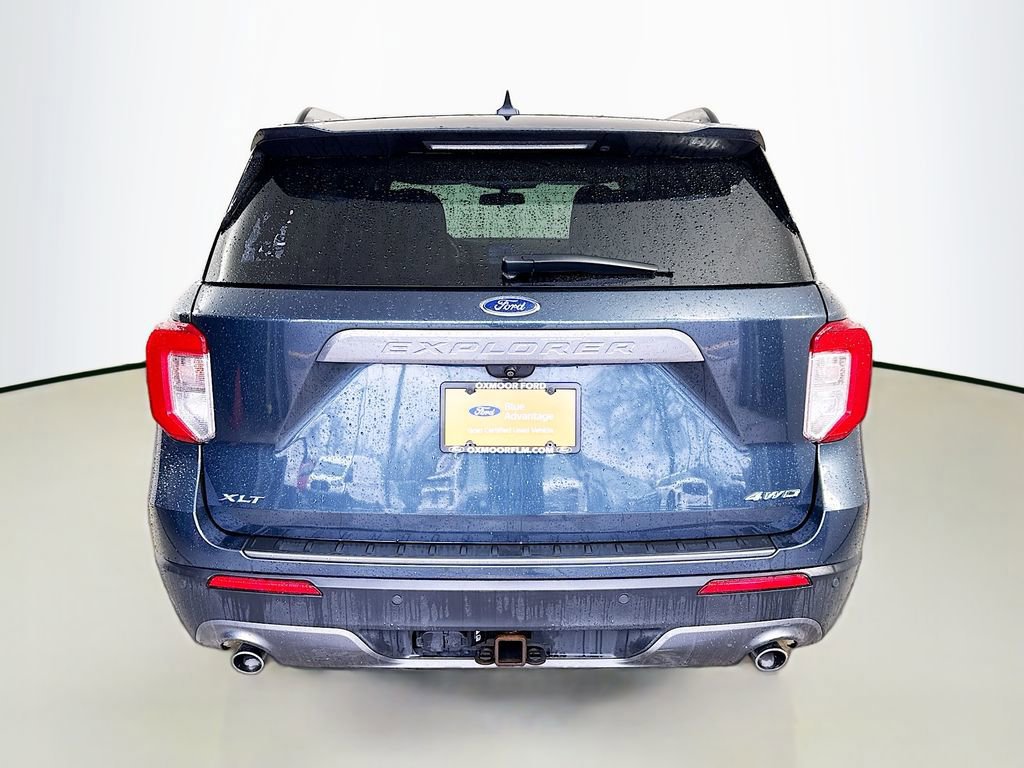 Certified 2022 Ford Explorer XLT w/ Equipment Group 202A image 4