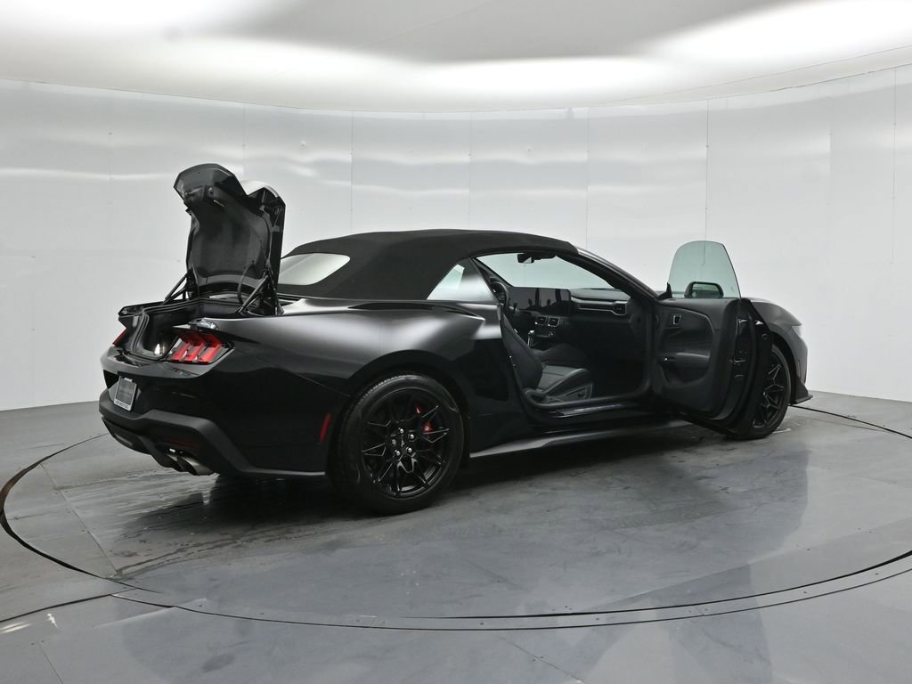 Certified 2025 Ford Mustang GT Premium w/ GT Performance Package image 6