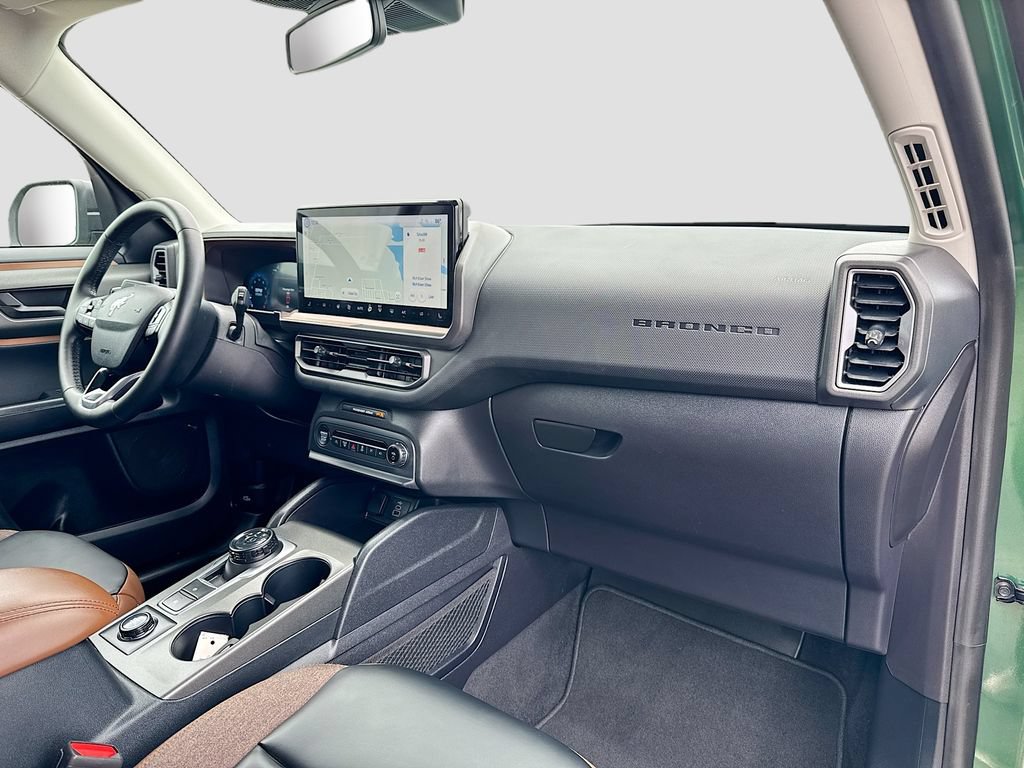 Certified 2025 Ford Bronco Sport Outer Banks w/ Outer Banks Tech Package+ AWD/4WD image 31