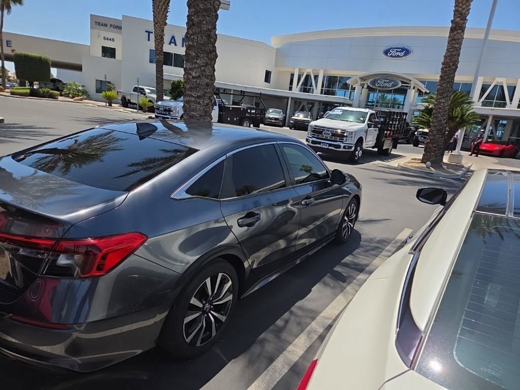 Used 2022 Honda Civic EX image 3