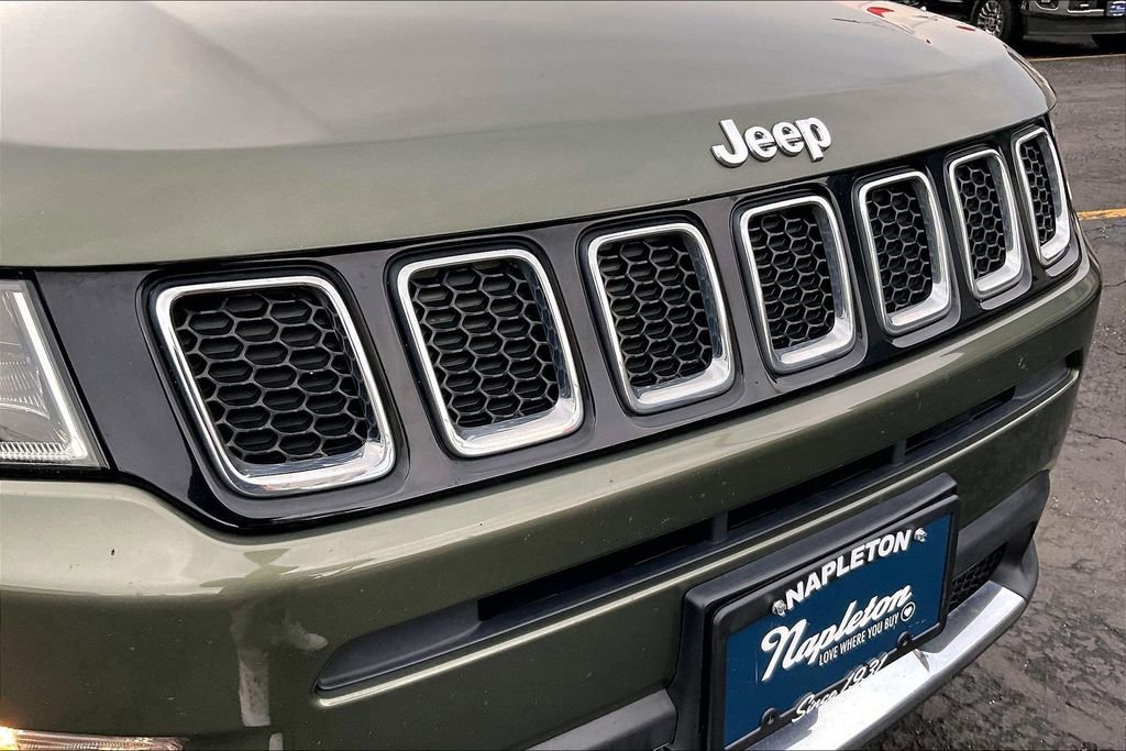 Used 2018 Jeep Compass Limited w/ Navigation Group image 28