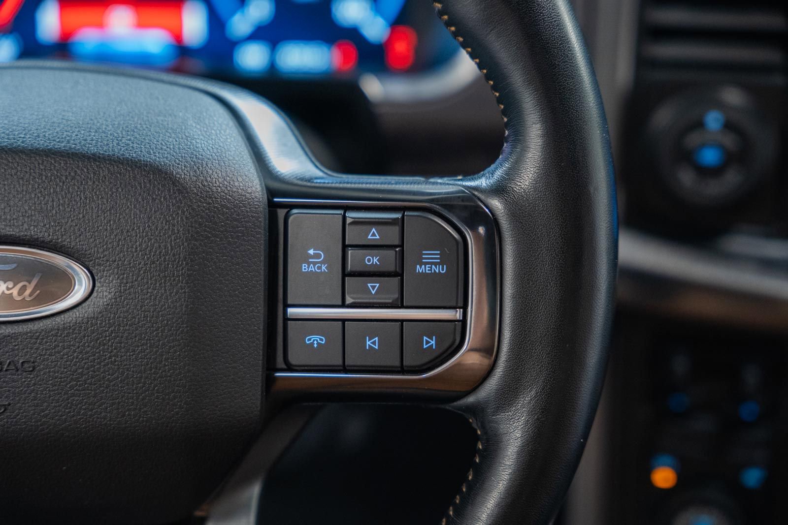 Certified 2022 Ford F150 Platinum w/ Equipment Group 701A High image 39