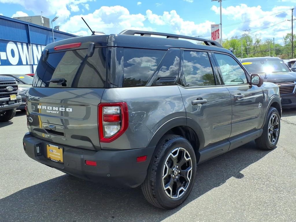 Certified 2025 Ford Bronco Sport Outer Banks w/ Outer Banks Tech Package+ AWD/4WD image 6