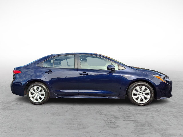 Used 2024 Toyota Corolla LE FWD image 7