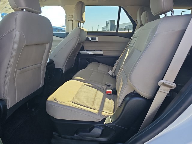 Certified 2023 Ford Explorer XLT image 15