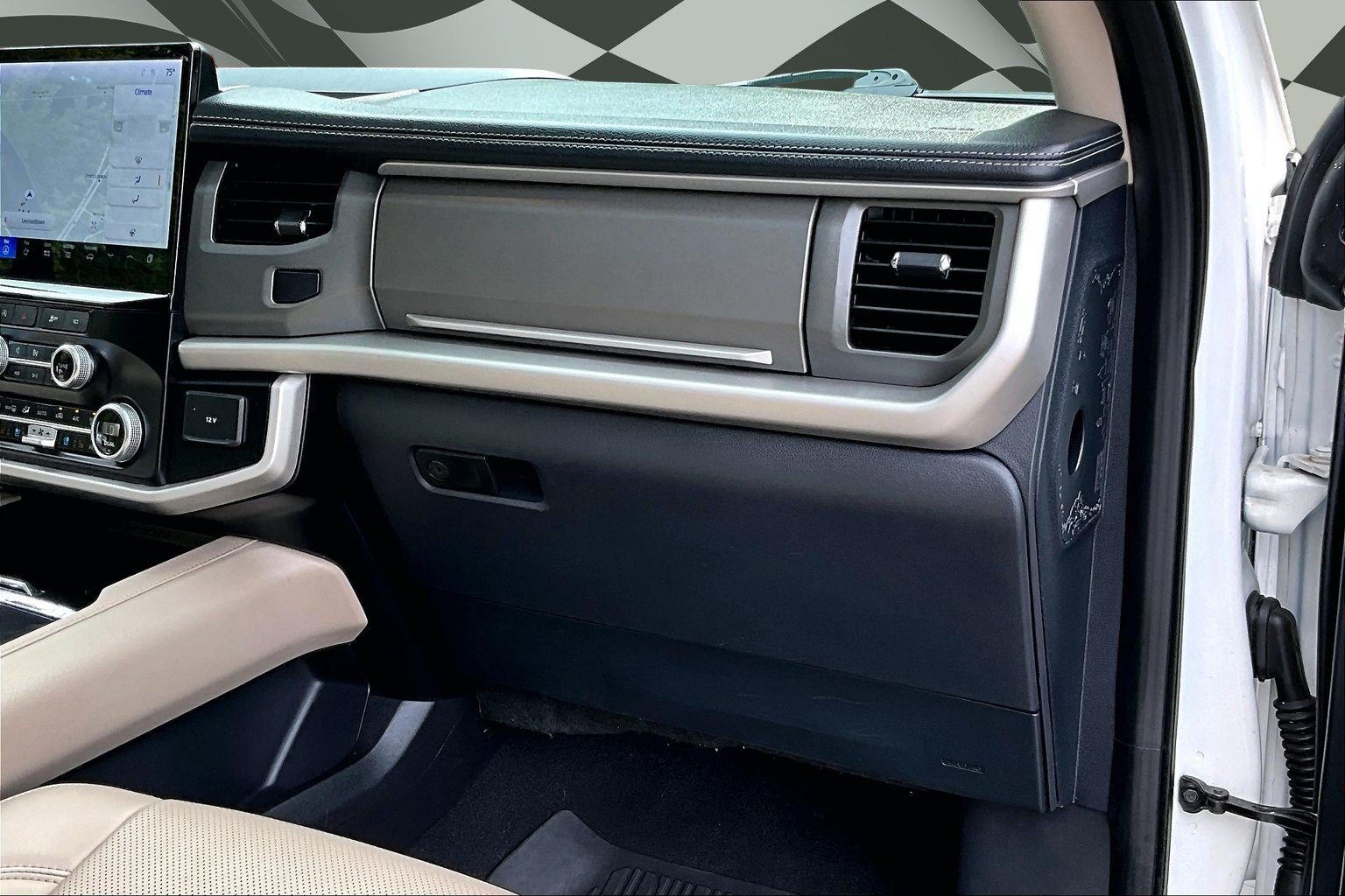 Certified 2023 Ford Expedition XLT AWD/4WD image 16